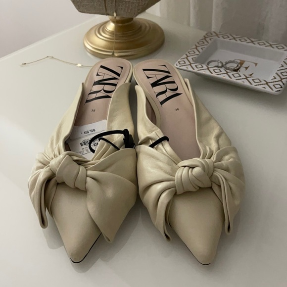 Zara Shoes - ZARA FLAT LEATHER SHOES WITH TIE